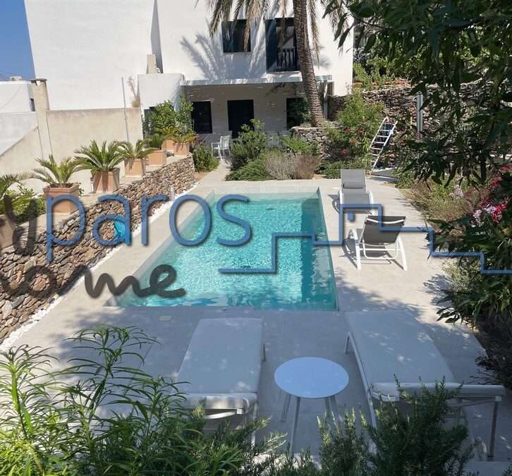 Α 233    ΕΤΟΙΜΟΠΑΡΑΔΟΤΗ  ΠΑΡΑΔΟΣΙΑΚΑ ΑΝΑΚΑΙΝΙΣΜΕΝΗ ΚΑΤΟΙΚΙΑ ΣΤΙΣ ΛΕΥΚΕΣ ΠΑΡΟΣ.